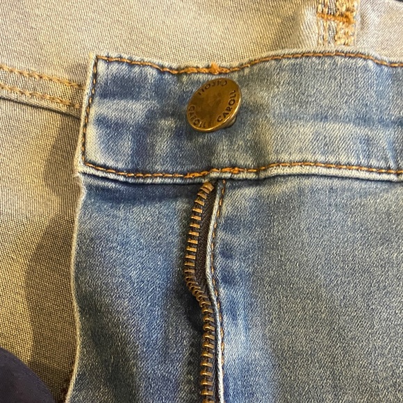 Carroll Paris Light Blue jeans - Picture 9 of 9